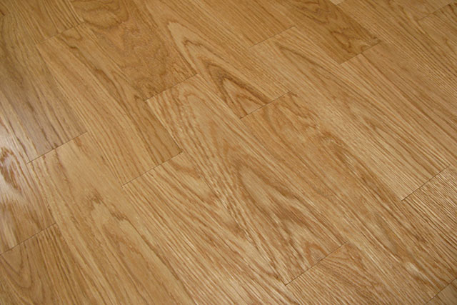 Podlahy, parkety, podlahové dosky, schody, stĺpiky, stĺpiky, zábradlia, zábradlia, výrobca Poľsko